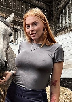 Scarlett Maria image 3 of 4