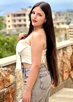 Sedra Akkari image 1 of 2
