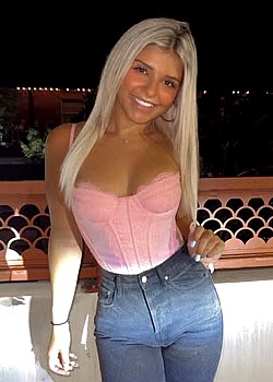 Selena Cameron image 3 of 4
