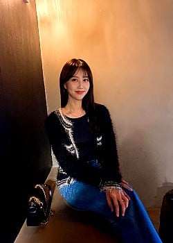 Seonhee Kim image 2 of 3