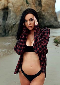 Serena Becker image 2 of 4