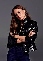 Serenay Sarikaya profile photo