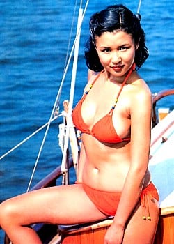 Setsuko Karasuma image 2 of 4
