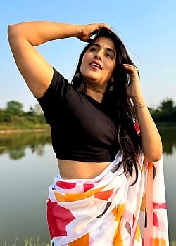 Shaik Noorjahan image 2 of 4