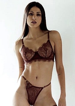 Shana Sabeg image 4 of 4