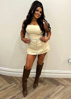 Shannon Tyler image 1 of 1