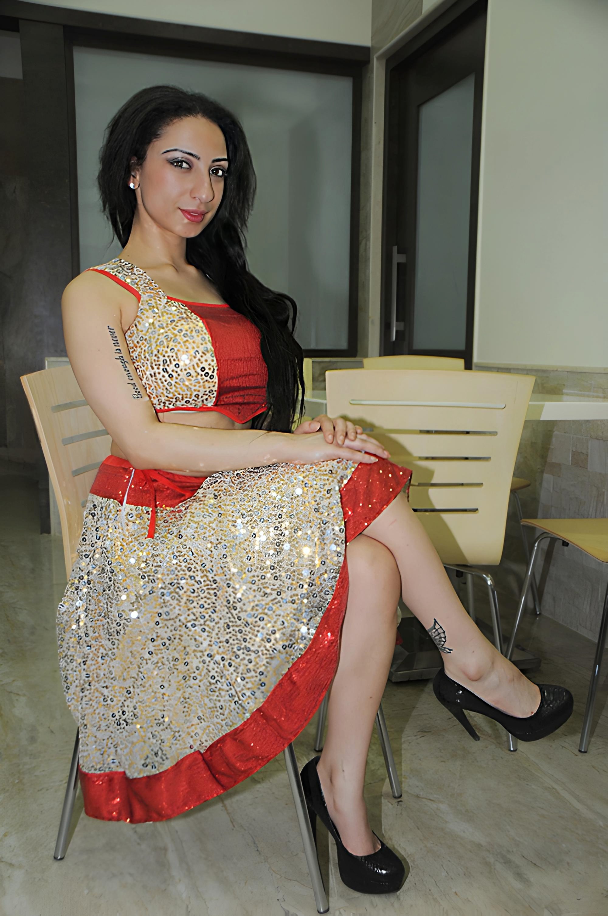 Shanti Dynamite - Free pics, galleries & more at Babepedia