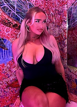 Shauna Heaney image 2 of 3
