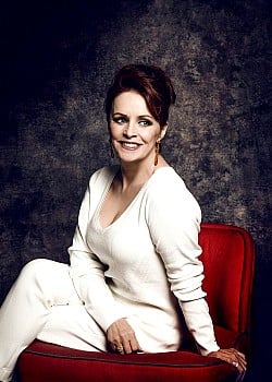 Sheena Easton image 4 of 4