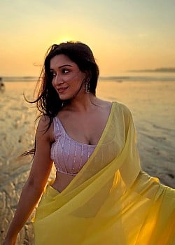Shefali Bagga image 2 of 3