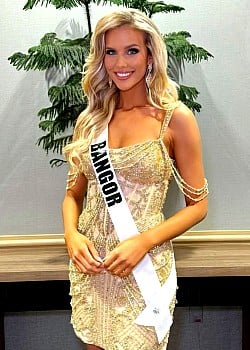 Shelby Howell image 2 of 4