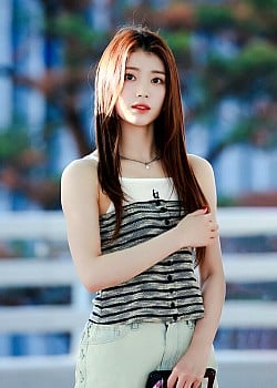 Shen Xiao Ting image 1 of 4