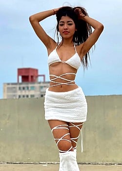 Shena Nomy image 1 of 3