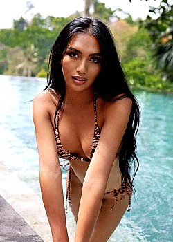 Sher Cadoy image 4 of 4