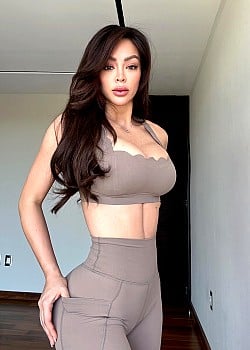 Sheyla Rojas image 4 of 4