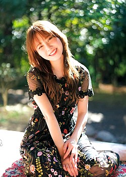 Shiho Kato image 1 of 4