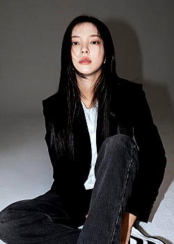 Shin Soo-hyun image 3 of 3