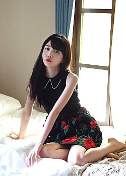 Shiori Kubo image 2 of 4