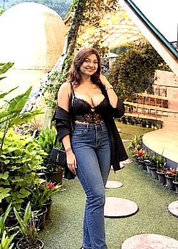 Shivangi Singh image 2 of 3