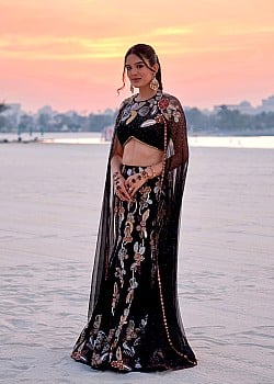 Shivani Bafna image 1 of 2