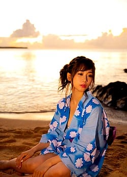 Shizuka Oya image 2 of 3