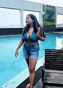 Shreya Mukherjee image 2 of 2