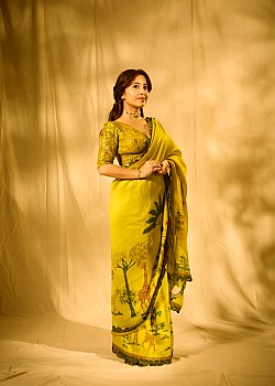 Shweta Tripathi image 3 of 4