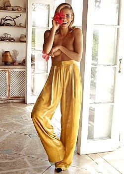 Sienna Miller image 2 of 4