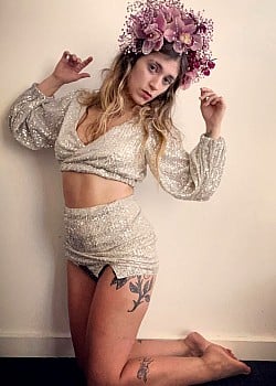 Sierra Ferrell image 3 of 3