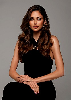 Simona Prochazkova image 2 of 4