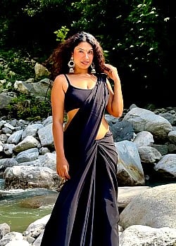 Simone Sharma image 2 of 4