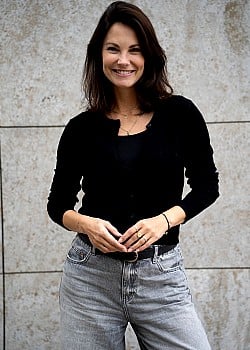 Simone Voss image 1 of 4