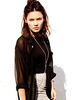 Sinead Harnett image 2 of 3