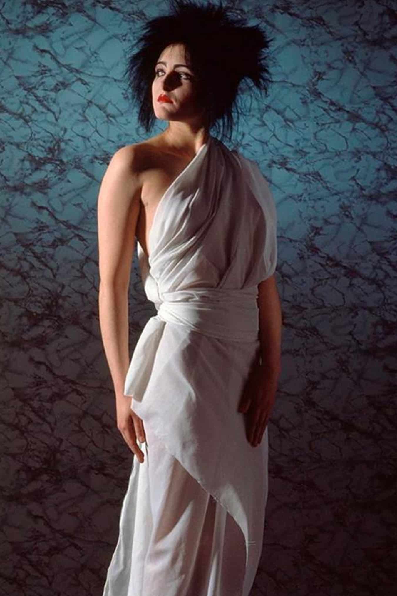 Siouxsie Sioux - Free pics, galleries & more at Babepedia