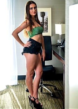 Siren Rayne