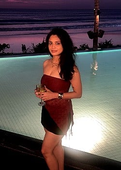 Siri Raasi image 3 of 4