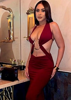 Skarlett Arias image 3 of 4