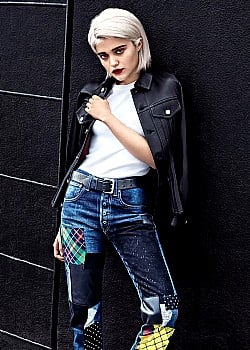 Sky Ferreira image 2 of 4