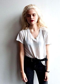 Sky Ferreira image 1 of 4