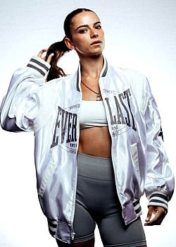 Skye Nicolson image 3 of 4