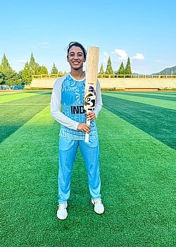 Smriti Mandhana image 3 of 4