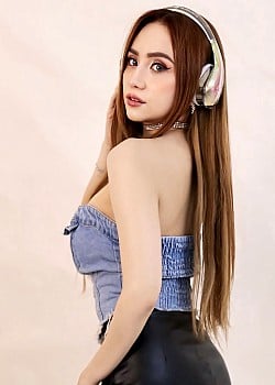 Sofia Miguel image 2 of 4