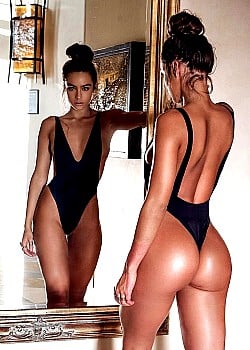 Sommer Ray image 4 of 4