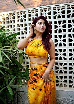 Sonarika Bhadoria image 3 of 3