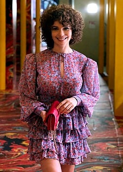 Songul Oden image 3 of 4
