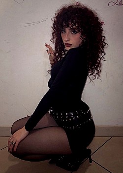 Sonia Schembari image 4 of 4