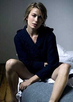 Sonya Walger image 3 of 3