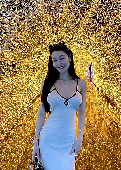 Sophia Doan image 4 of 4