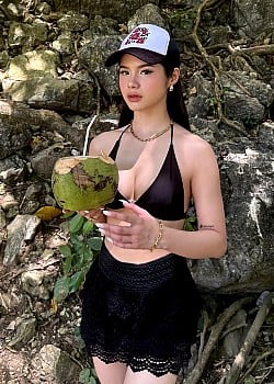 Sophia Pascual image 4 of 4