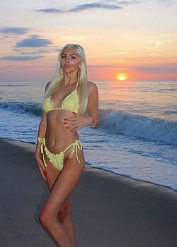 Sophia Tesi image 2 of 2